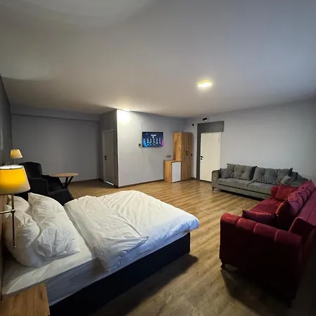 Modern And Spacious In Yasamkent Ankara