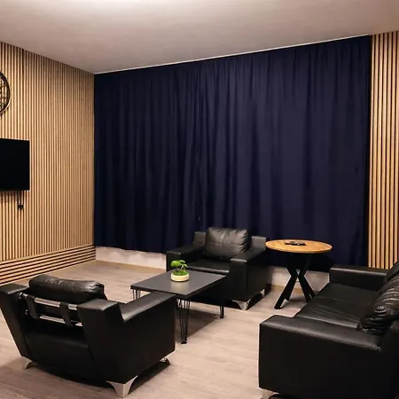 Modern And Spacious In Yasamkent Bed & Breakfast 3*